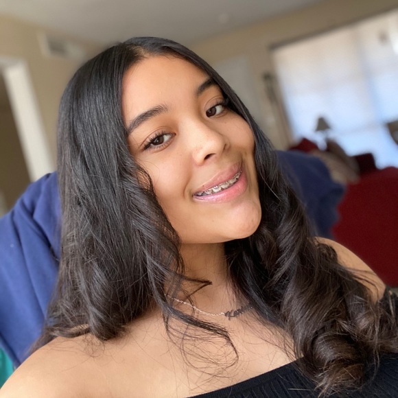 Meet the Posher Other - Meet your Posher, Karina